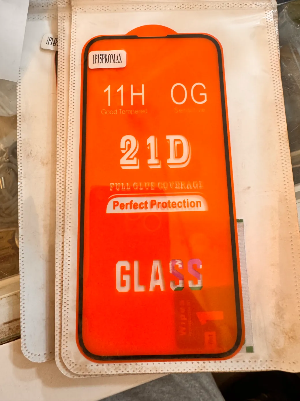 Verre trempé simple iPhone 15 Pro Max preview 1