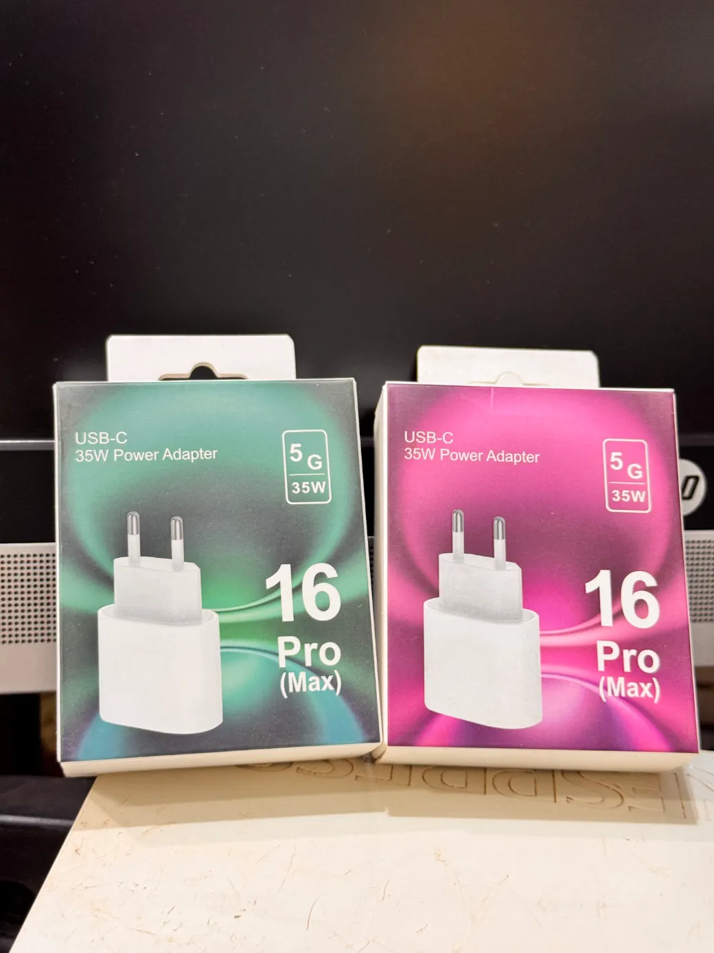 Tête charger type c 35 watt preview 1