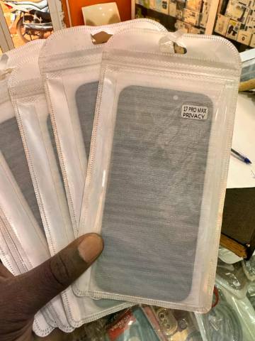 Verre trempé fumé iPhone 17 Pro Max