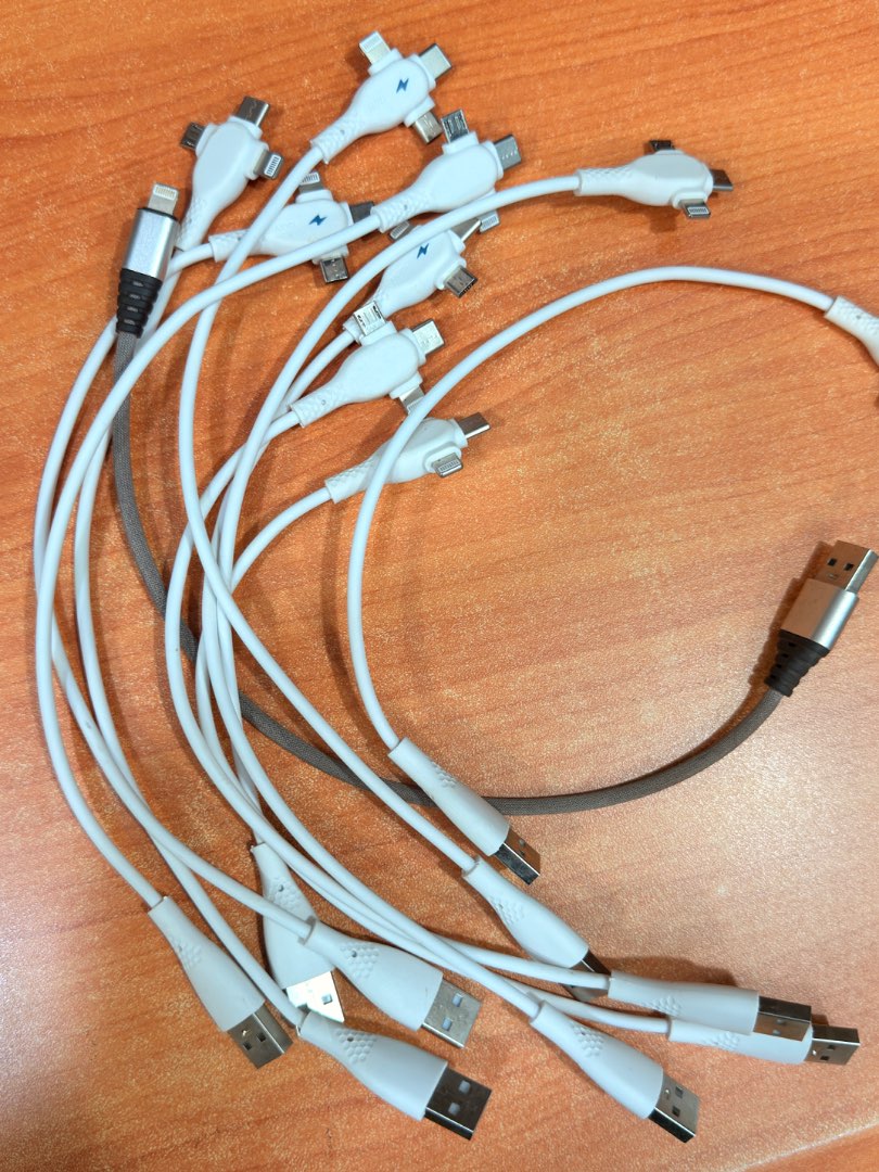 Cable 3 tête courte preview 1