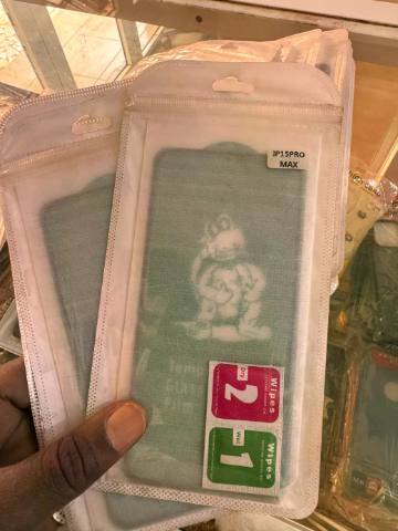 Verre trempé bombé iPhone 15 Pro Max