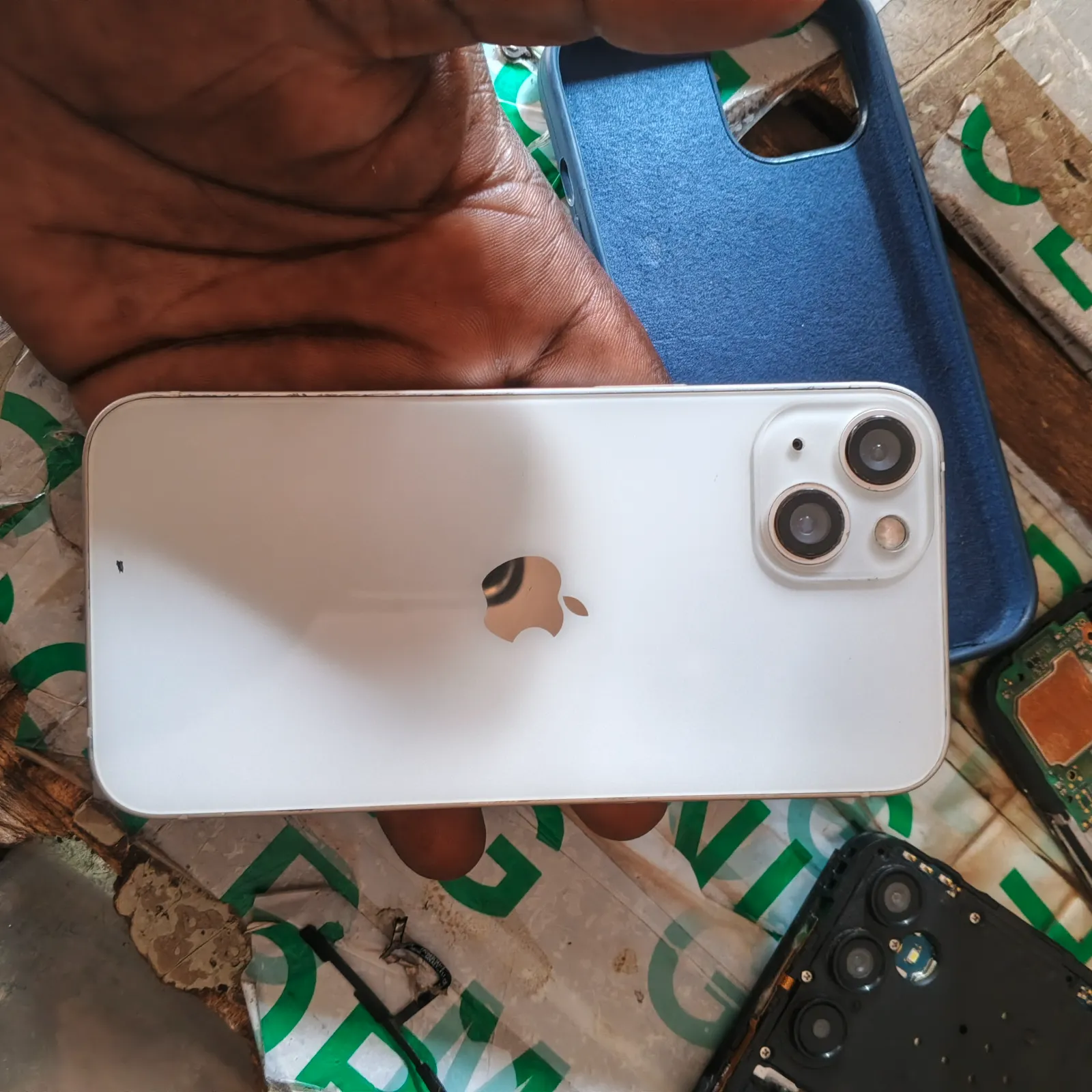 iPhone 13 simple 128gb preview 1